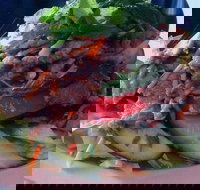 Elephant Jump - Accommodation Whitsundays