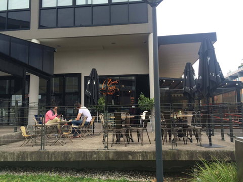 Oliver's Twist - Accommodation Whitsundays 0