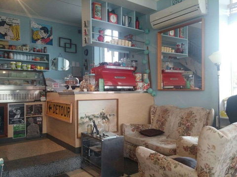 Republic Bar & Cafe - Accommodation Whitsundays 0