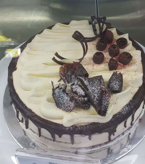 Mesmer Cakes - Accommodation Whitsundays 0