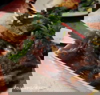 Muoi's Feast - Accommodation Whitsundays