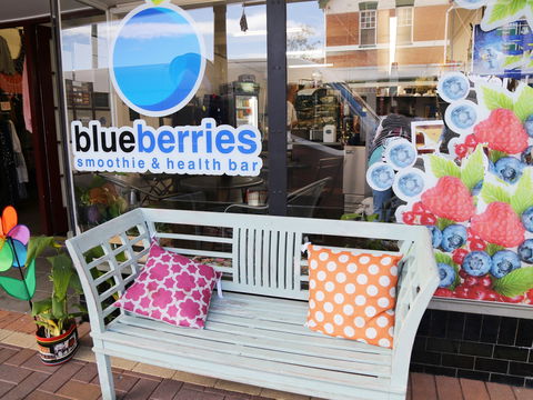 Blueberries Smoothie And Health Bar - Accommodation Whitsundays 0