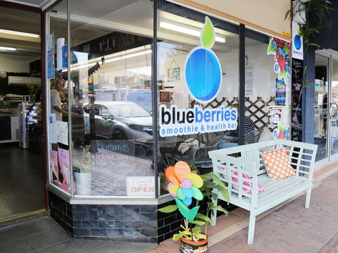 Blueberries Smoothie And Health Bar - Accommodation Whitsundays 1