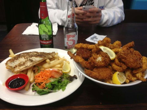 Caught 'n Cooked - Accommodation Whitsundays 0