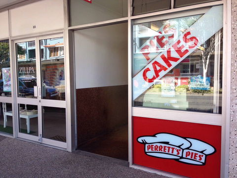 Perrett's Pies - Accommodation Whitsundays 0