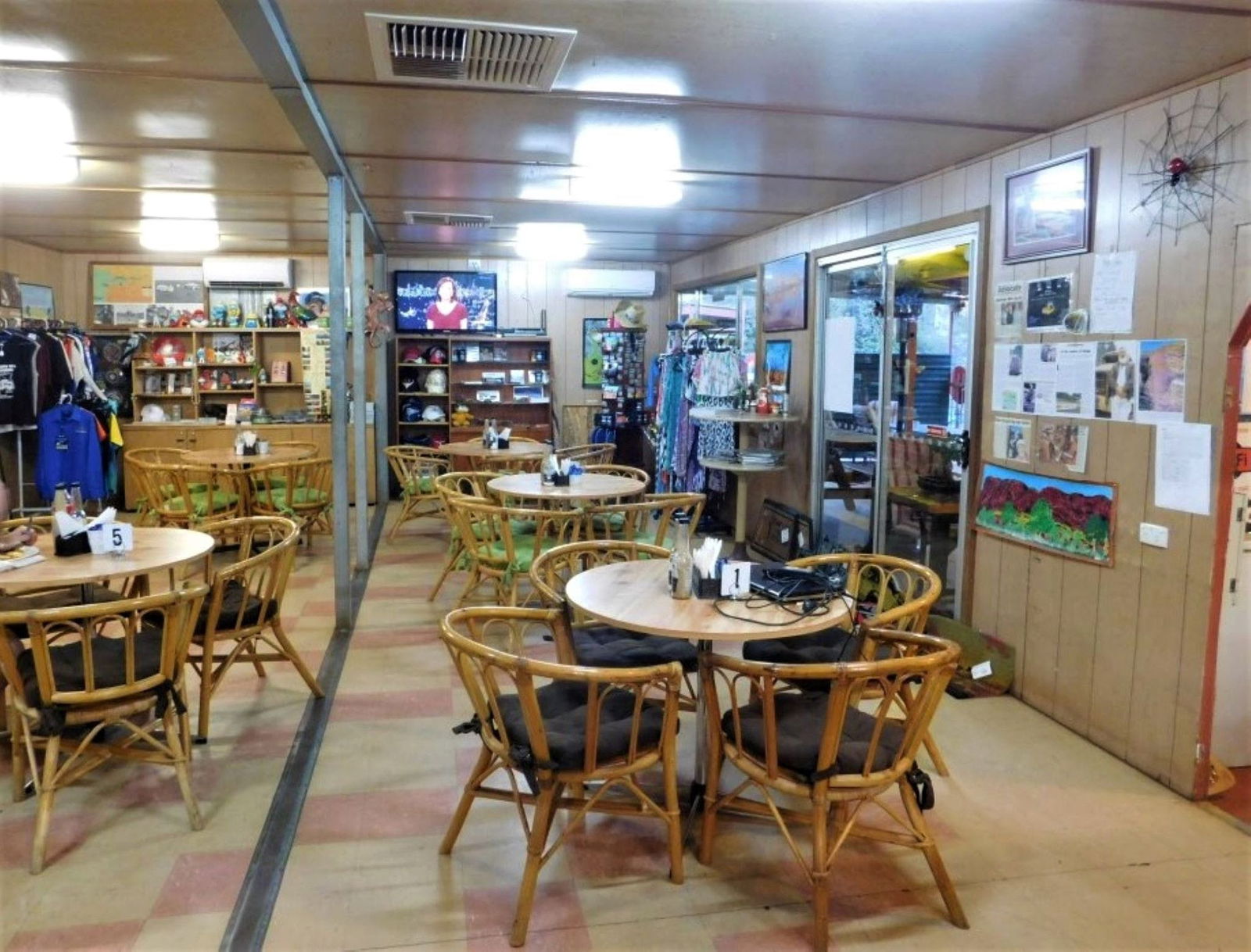 Ampilatwatja NT Accommodation Whitsundays