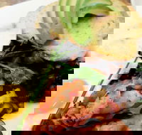 Benny's - Accommodation Whitsundays