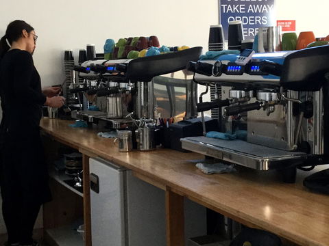 J & L Coffee Roasters And Chocolatiers - Accommodation Whitsundays 2