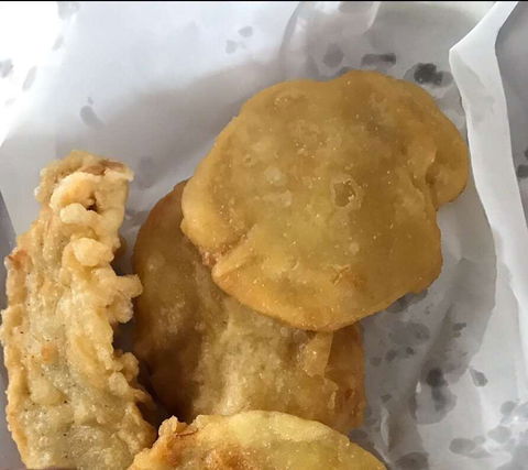 Captain Roxburg Fish & Chips - Accommodation Whitsundays 0