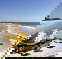 Chompers - Annerley - Accommodation Whitsundays