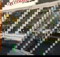 Five Stars Thaitanic - Jordan Springs - Accommodation Whitsundays