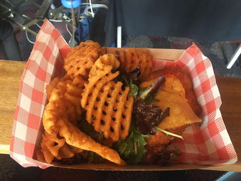 Manning Bar - Accommodation Whitsundays 0