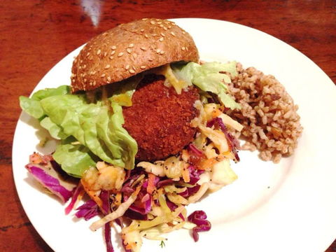Laurie's Vegetarian - Accommodation Whitsundays 0