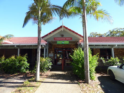 Stuarts Point Tavern / Yarrahinni Hotel - Accommodation Whitsundays 1