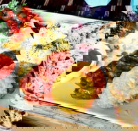 The Glass Onion Society - Accommodation Whitsundays