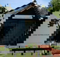 Drink Ottelia  Eat Fodder - Accommodation Whitsundays