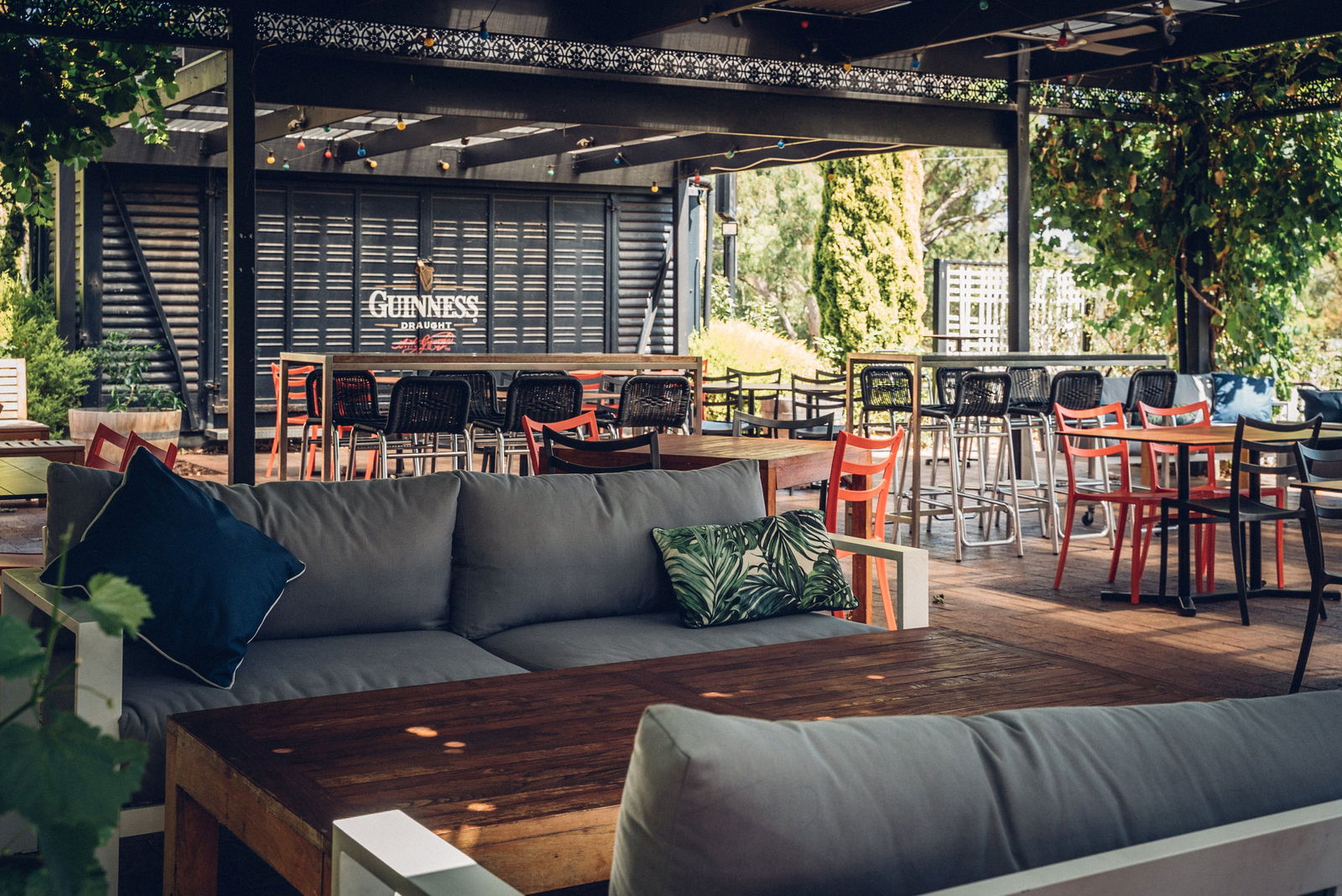 Hackham SA Accommodation Whitsundays