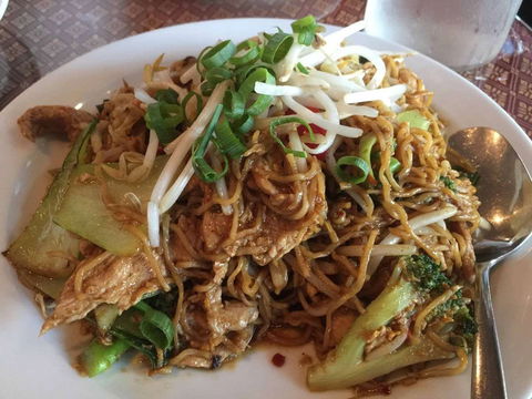 Simply Thai - Accommodation Whitsundays 0