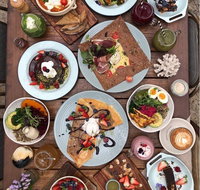 Girdlers - Dee Why - Accommodation Whitsundays