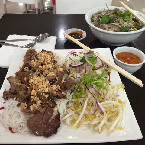 VN Bakery - Accommodation Whitsundays 0