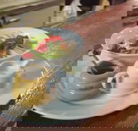 Sandy Feet Cafe and Health Foods - Accommodation Whitsundays