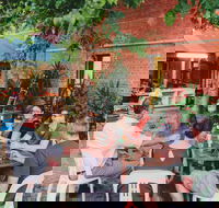 Victoria Hotel Bistro - Accommodation Whitsundays