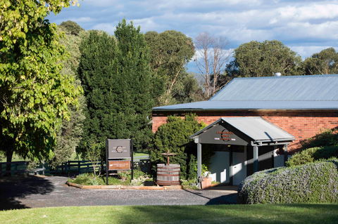 Craigmoor Wines - Accommodation Whitsundays 1