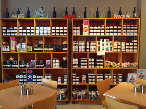 Perenti Cafe - Accommodation Whitsundays 0