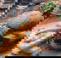 Glass - Accommodation Whitsundays