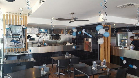 Pavement Cafe - Accommodation Whitsundays 0