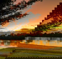 Three Birds Riverfront Restaurant - Accommodation Whitsundays