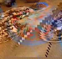 Clay Oven Pizza Restaurant Bar - Accommodation Whitsundays