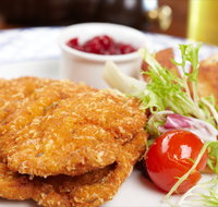 Emu Sports Club Bistro - Accommodation Whitsundays