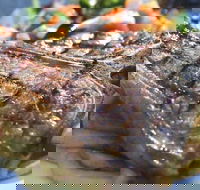 J's Kitchen Steak House - Berala Hotel - Berala - Accommodation Whitsundays