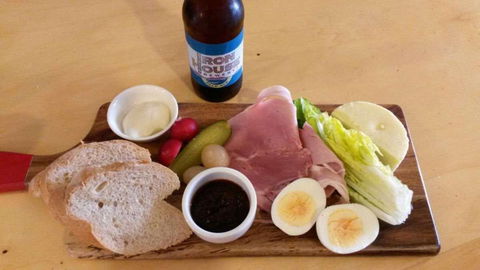 Nite & Day - Accommodation Whitsundays 0