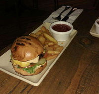 New Hampton Bar And Bistro - Accommodation Whitsundays