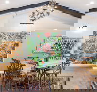 The Apple Farm - Accommodation Whitsundays