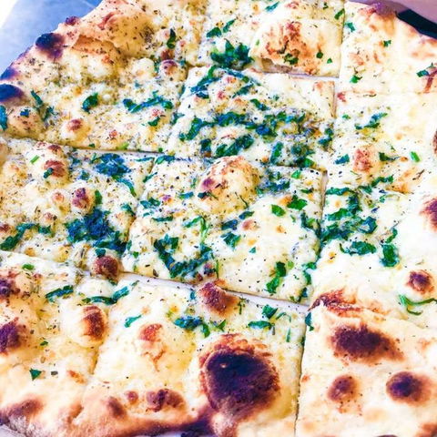 Fratelli's Wood Fired Pizza - Accommodation Whitsundays 0