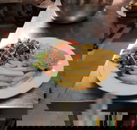 Esk Grand Hotel - Accommodation Whitsundays