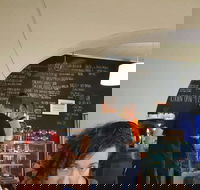 Henry  Rose - Accommodation Whitsundays