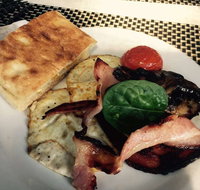 Hungry Wolf's Pizza and Pasta Restaurant - Accommodation Whitsundays