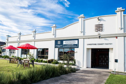 Limestone Coast Pantry - Accommodation Whitsundays 0