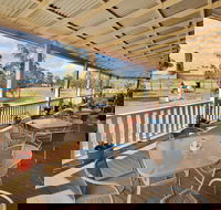 Railway Hotel Bribbaree - Accommodation Whitsundays