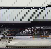 De Mad Hatter - Accommodation Whitsundays