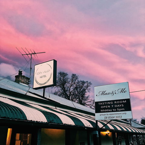 Eden Valley Hotel - Accommodation Whitsundays 0