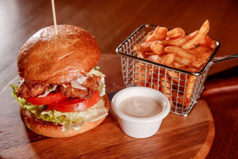 R Bar & Kitchen - Accommodation Whitsundays 0