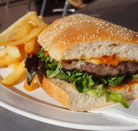 The Commercial Hotel - Accommodation Whitsundays
