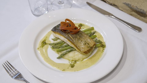 Reillys Long Lunch - Accommodation Whitsundays 2