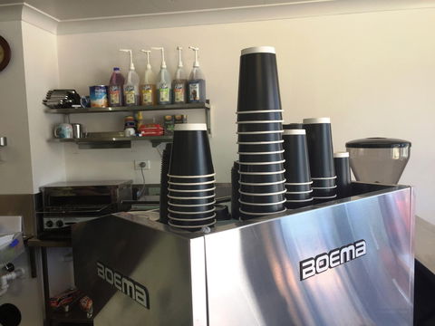 The Loaded Lunchbox - Accommodation Whitsundays 0