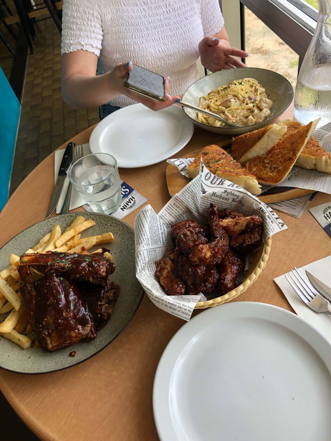 Mika Live BBQ & Bar - Accommodation Whitsundays 0